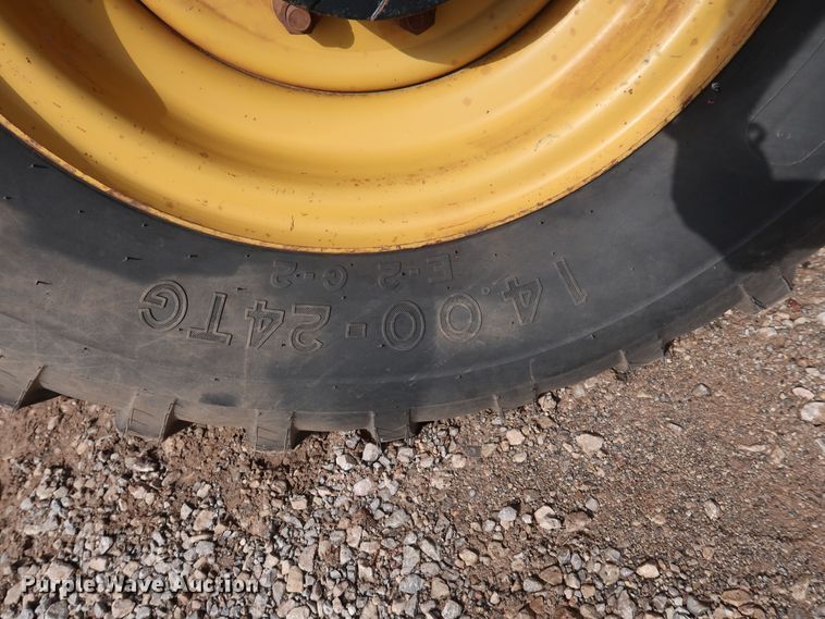 image for item DG7140 2008 Caterpillar TL1055  telehandler