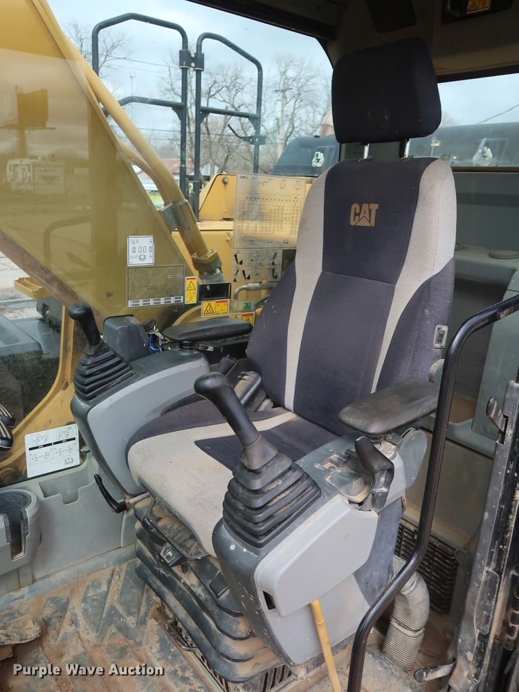 image for item DG7141 2012 Caterpillar 329E L excavator