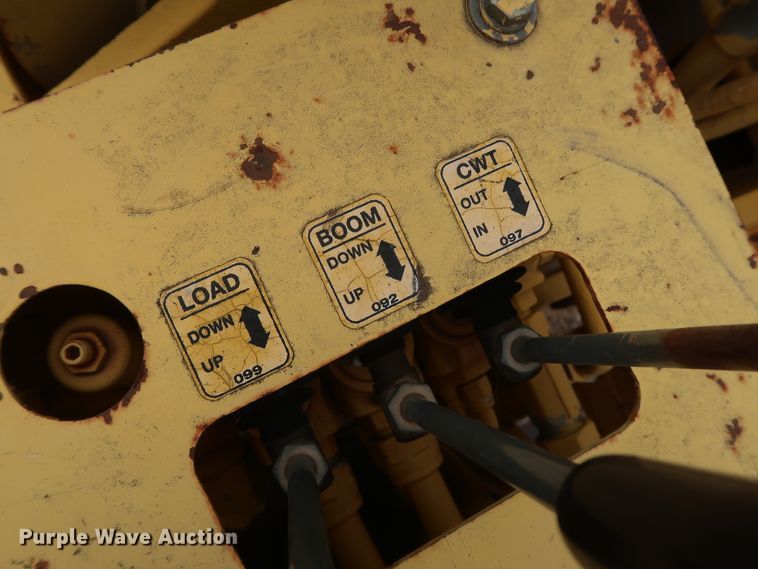 image for item DG7142 2006 Komatsu D39EX-21A  crawler pipelayer