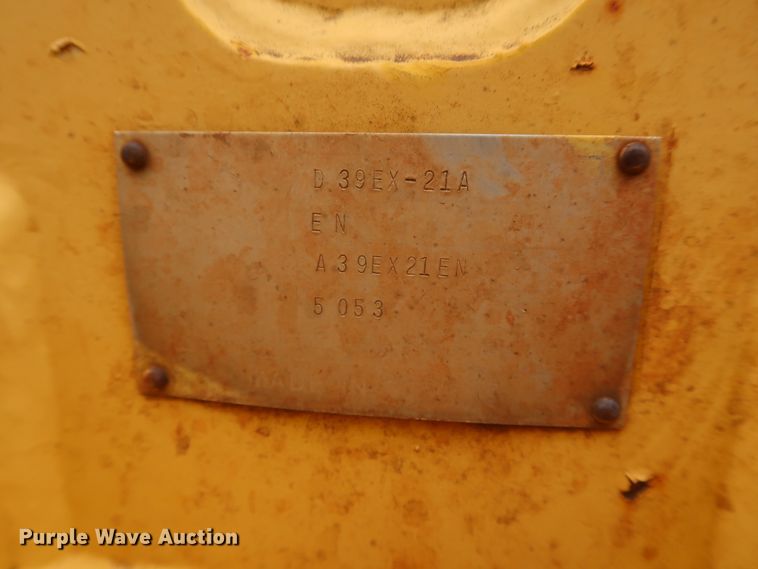 image for item DG7142 2006 Komatsu D39EX-21A  crawler pipelayer