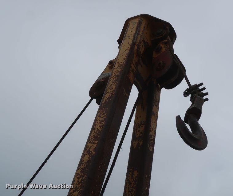 image for item DG7142 2006 Komatsu D39EX-21A  crawler pipelayer