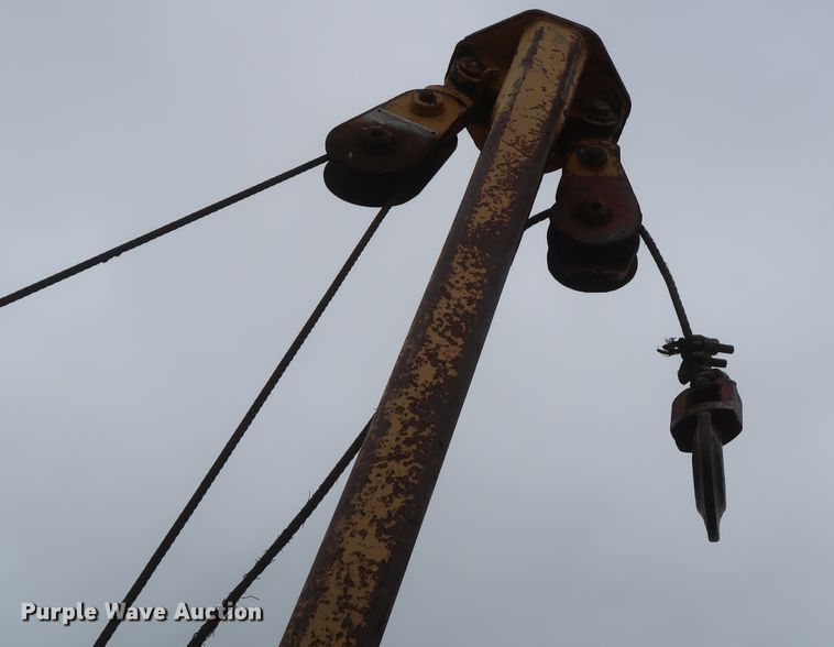 image for item DG7142 2006 Komatsu D39EX-21A  crawler pipelayer