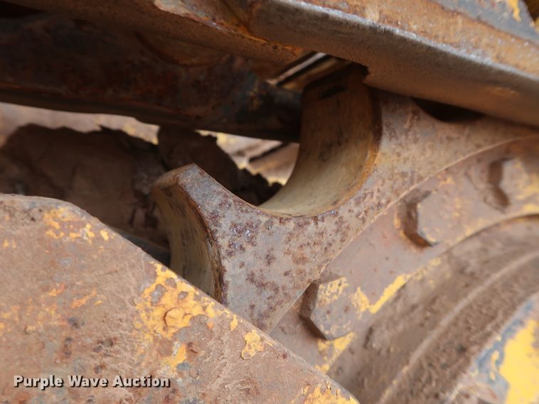 image for item DG7142 2006 Komatsu D39EX-21A  crawler pipelayer