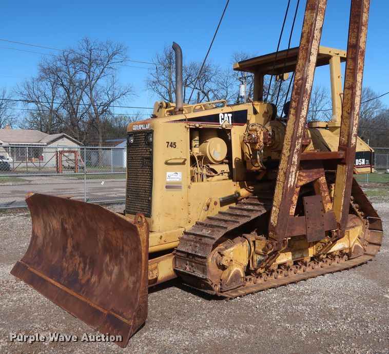 image for item DG7143 2005 Caterpillar D5N XL  crawler pipelayer