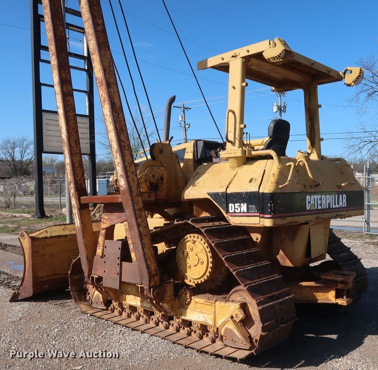 image for item DG7143 2005 Caterpillar D5N XL  crawler pipelayer