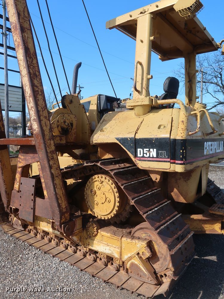image for item DG7143 2005 Caterpillar D5N XL  crawler pipelayer