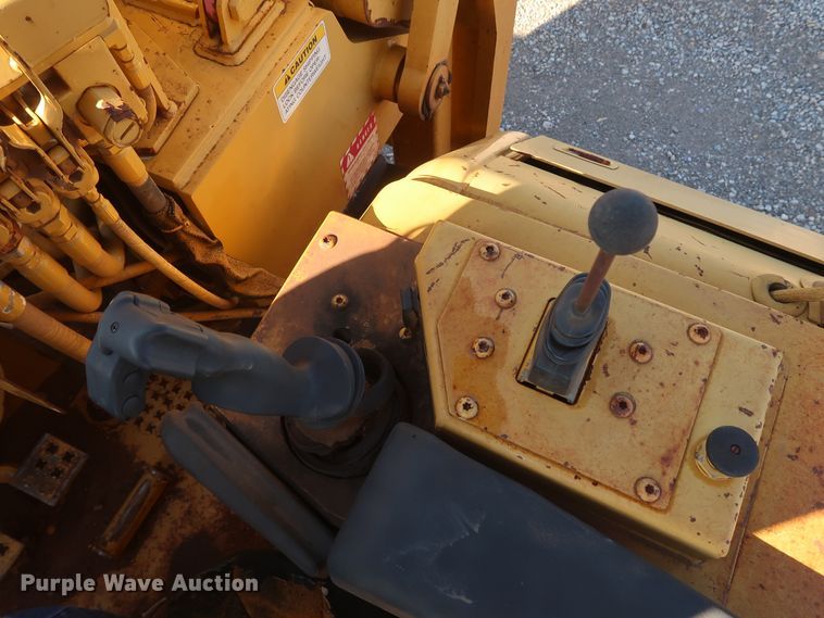 image for item DG7143 2005 Caterpillar D5N XL  crawler pipelayer