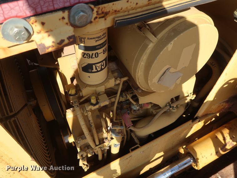 image for item DG7143 2005 Caterpillar D5N XL  crawler pipelayer