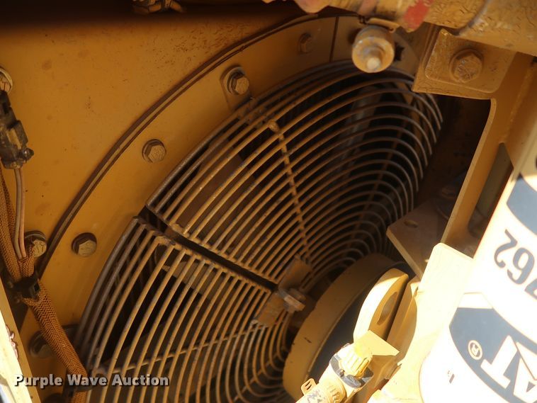 image for item DG7143 2005 Caterpillar D5N XL  crawler pipelayer