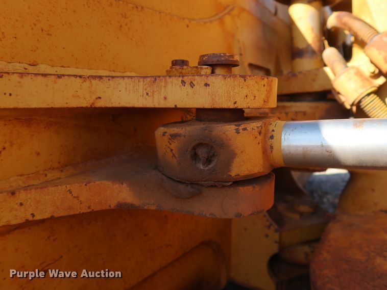 image for item DG7143 2005 Caterpillar D5N XL  crawler pipelayer