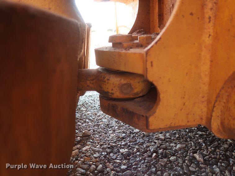 image for item DG7143 2005 Caterpillar D5N XL  crawler pipelayer