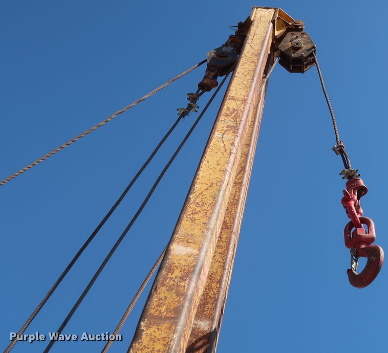 image for item DG7143 2005 Caterpillar D5N XL  crawler pipelayer