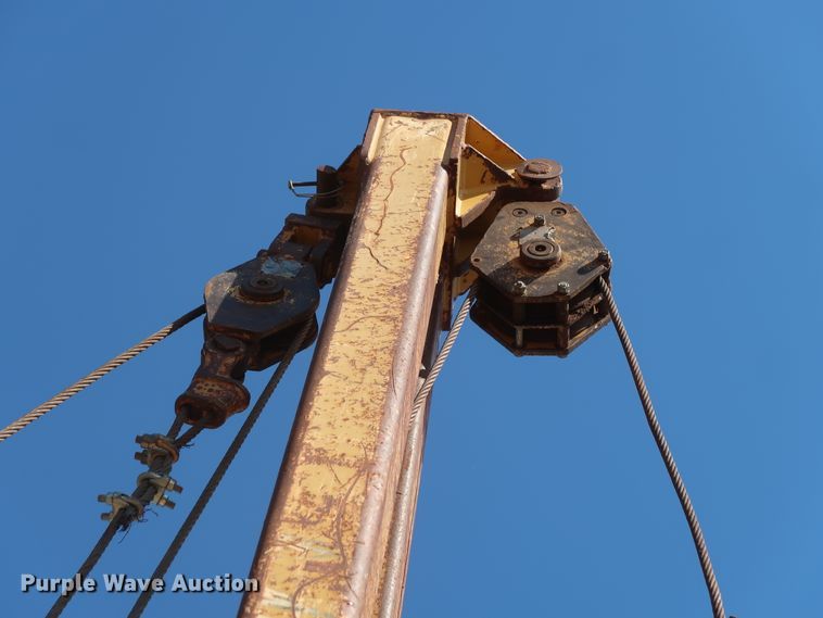 image for item DG7143 2005 Caterpillar D5N XL  crawler pipelayer