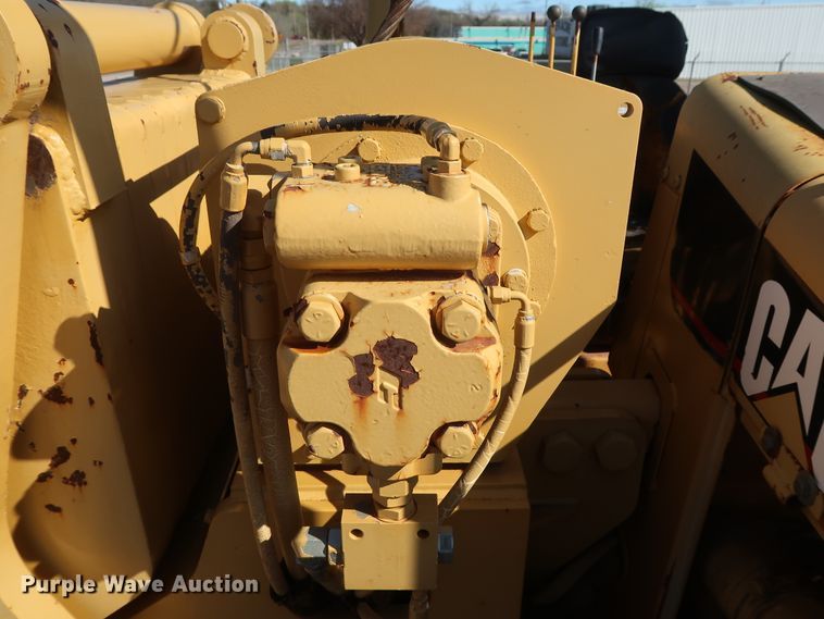 image for item DG7143 2005 Caterpillar D5N XL  crawler pipelayer