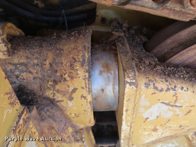 image for item DG7143 2005 Caterpillar D5N XL  crawler pipelayer