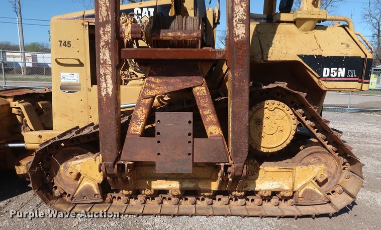 image for item DG7143 2005 Caterpillar D5N XL  crawler pipelayer