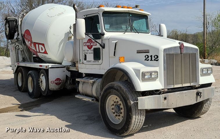image for item DG7700 2004 Kenworth W900B ready mix truck