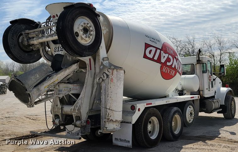 image for item DG7700 2004 Kenworth W900B ready mix truck