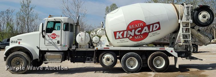 image for item DG7700 2004 Kenworth W900B ready mix truck