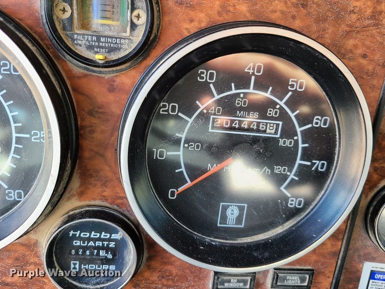 image for item DG7700 2004 Kenworth W900B ready mix truck