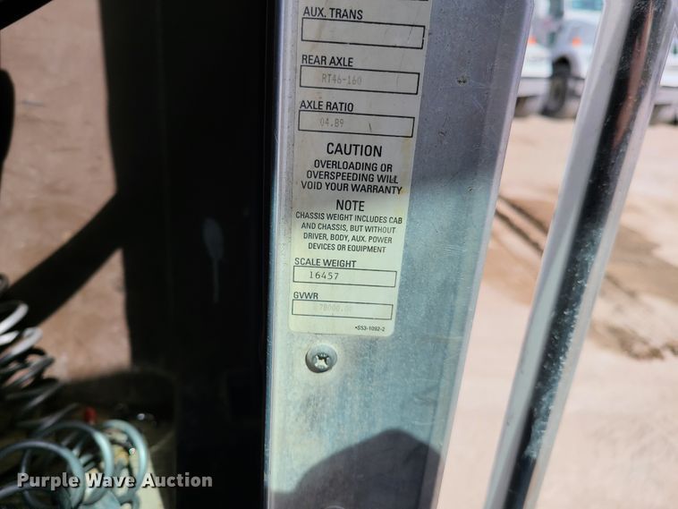 image for item DG7700 2004 Kenworth W900B ready mix truck