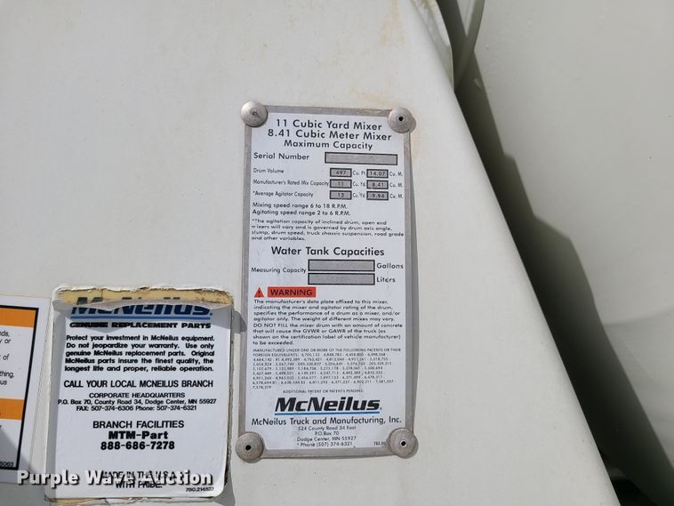 image for item DG7700 2004 Kenworth W900B ready mix truck