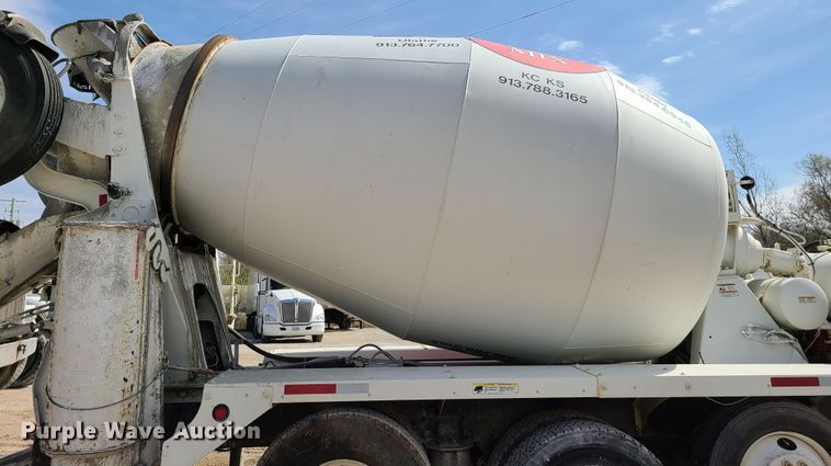 image for item DG7700 2004 Kenworth W900B ready mix truck