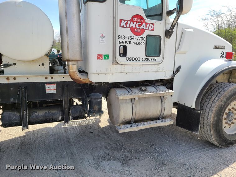 image for item DG7700 2004 Kenworth W900B ready mix truck