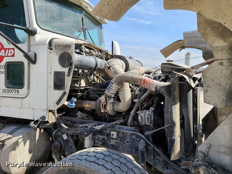 image for item DG7700 2004 Kenworth W900B ready mix truck