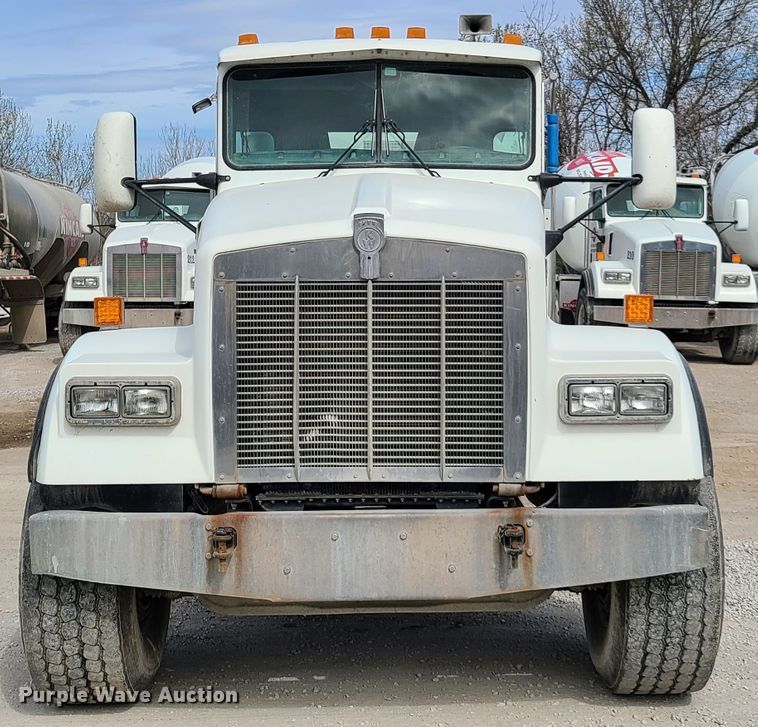 image for item DG7701 2003 Kenworth W900B ready mix truck