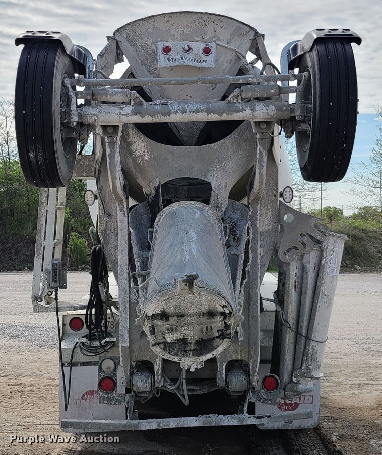 image for item DG7701 2003 Kenworth W900B ready mix truck