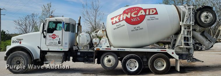 image for item DG7701 2003 Kenworth W900B ready mix truck