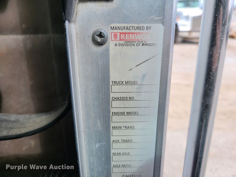 image for item DG7701 2003 Kenworth W900B ready mix truck