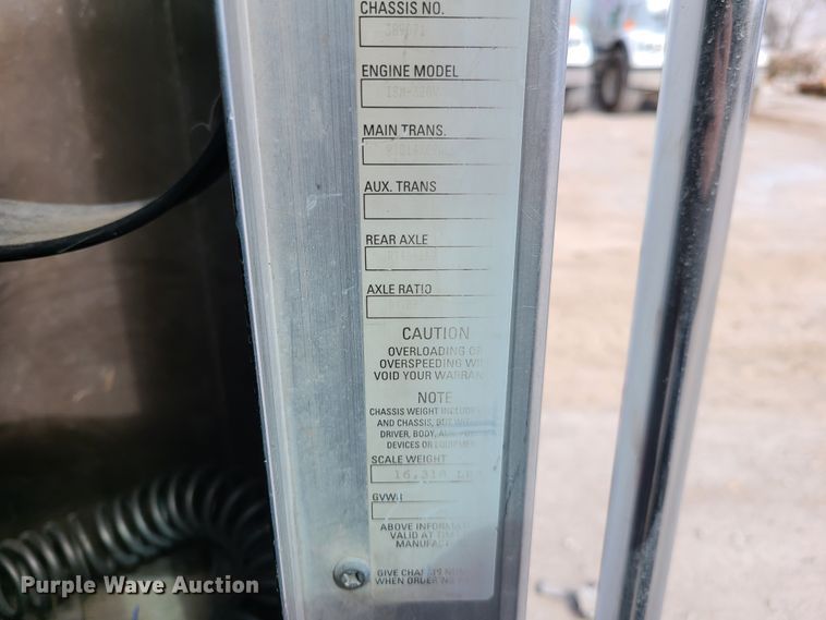 image for item DG7701 2003 Kenworth W900B ready mix truck