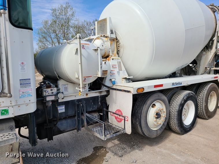 image for item DG7701 2003 Kenworth W900B ready mix truck