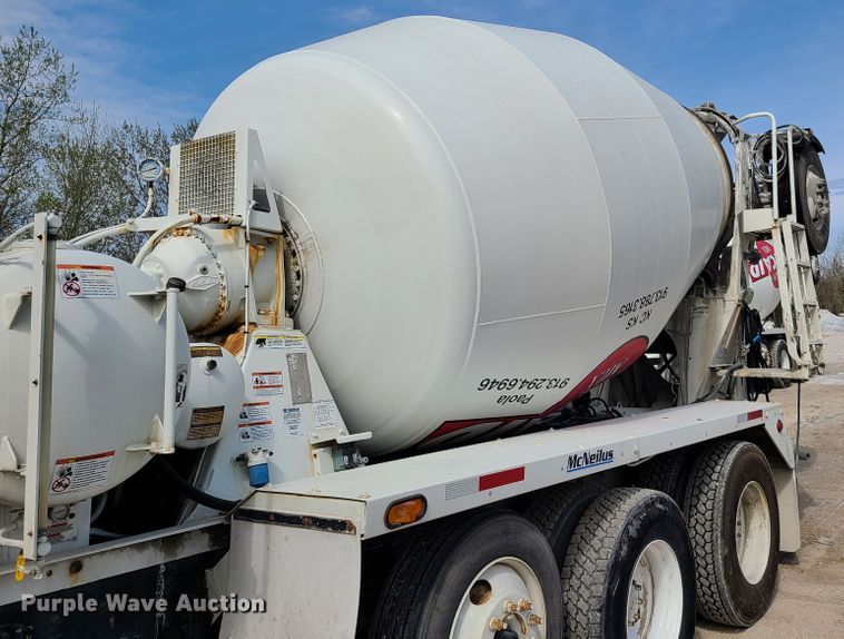 image for item DG7701 2003 Kenworth W900B ready mix truck