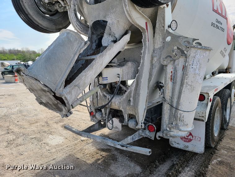 image for item DG7701 2003 Kenworth W900B ready mix truck