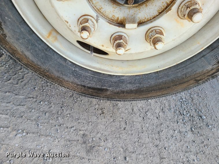 image for item DG7701 2003 Kenworth W900B ready mix truck