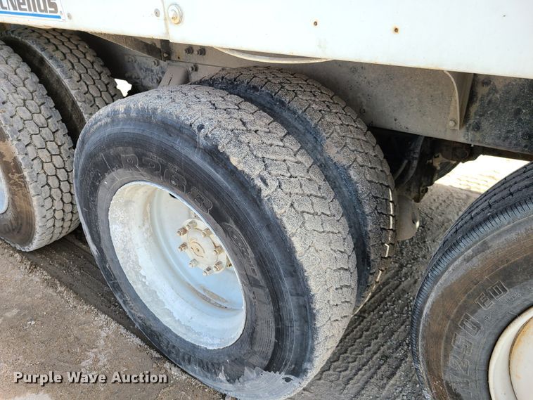 image for item DG7701 2003 Kenworth W900B ready mix truck