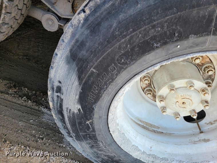 image for item DG7701 2003 Kenworth W900B ready mix truck