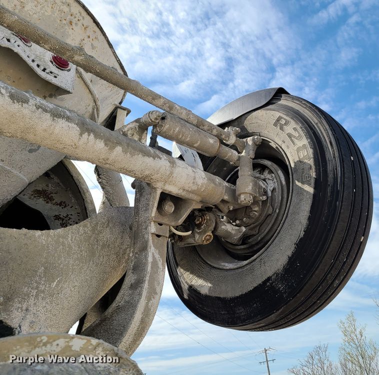 image for item DG7701 2003 Kenworth W900B ready mix truck