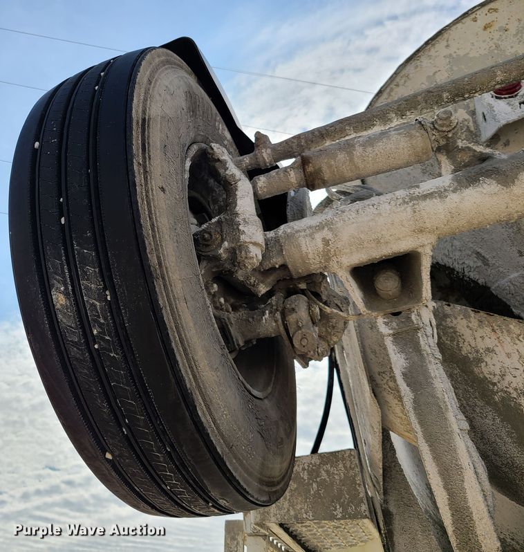 image for item DG7701 2003 Kenworth W900B ready mix truck