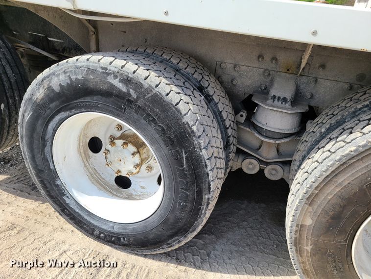 image for item DG7701 2003 Kenworth W900B ready mix truck