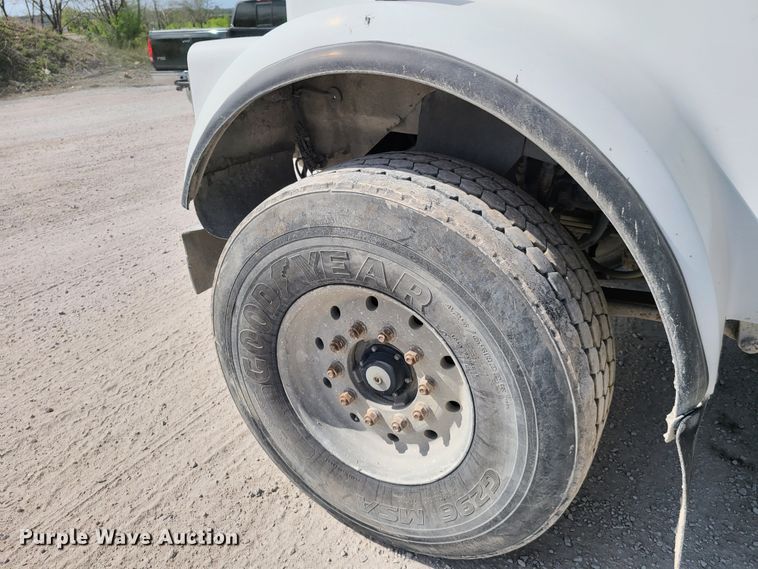 image for item DG7701 2003 Kenworth W900B ready mix truck