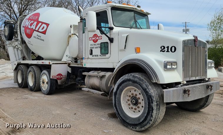 image for item DG7702 2004 Kenworth W900B ready mix truck