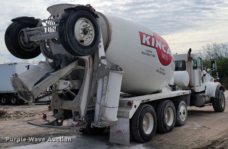 image for item DG7702 2004 Kenworth W900B ready mix truck