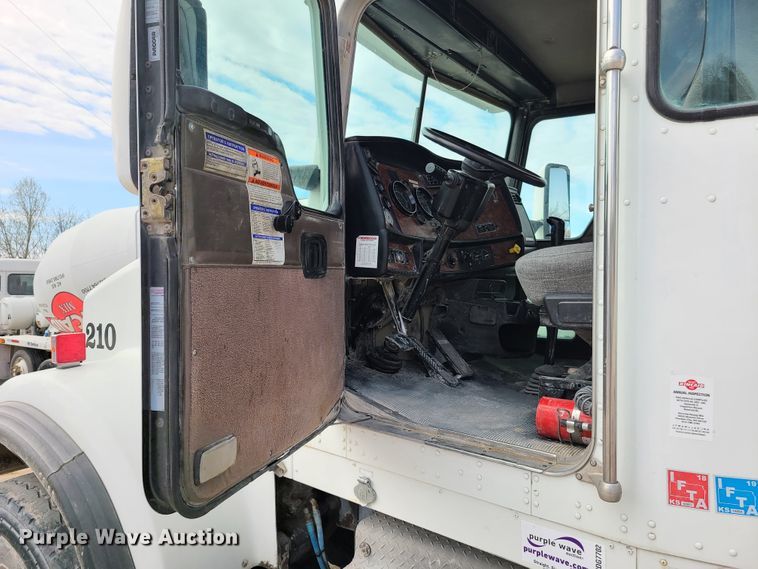 image for item DG7702 2004 Kenworth W900B ready mix truck