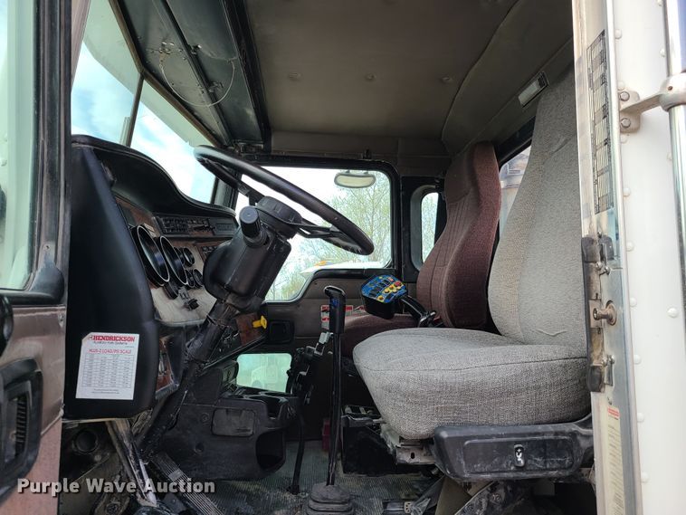 image for item DG7702 2004 Kenworth W900B ready mix truck