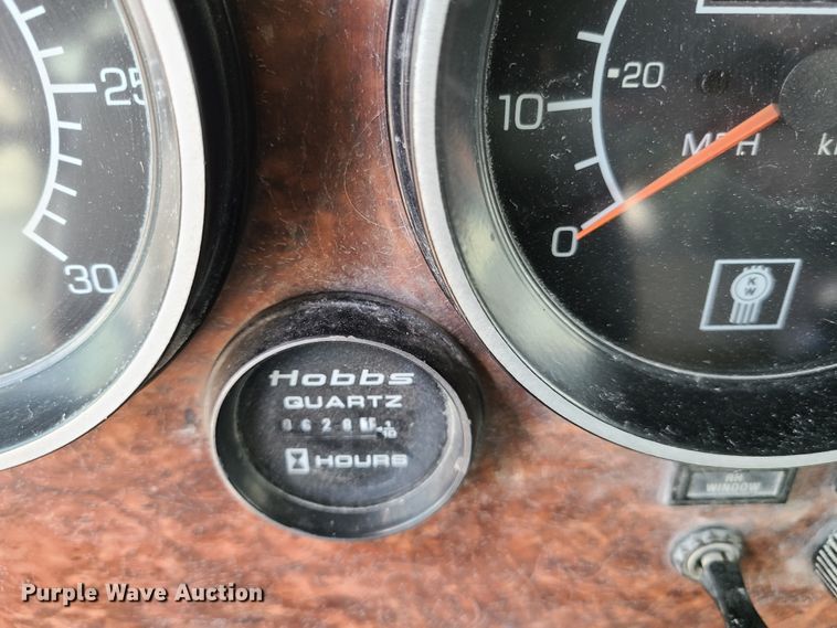 image for item DG7702 2004 Kenworth W900B ready mix truck