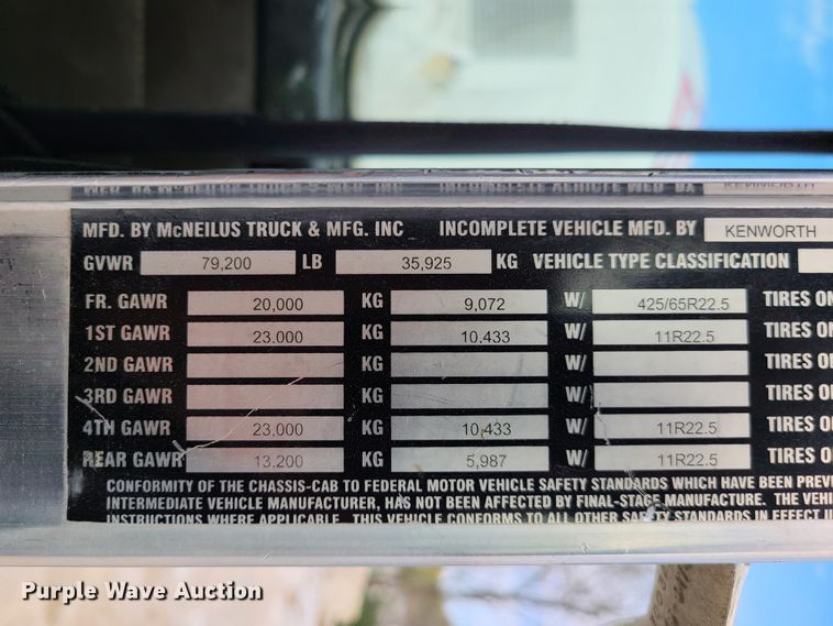 image for item DG7702 2004 Kenworth W900B ready mix truck